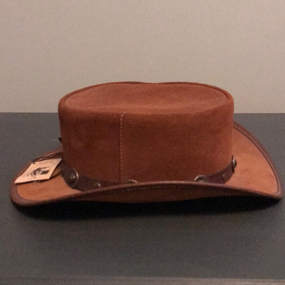 Brown suede women’s hat. New with tags - Picture 4 of 6